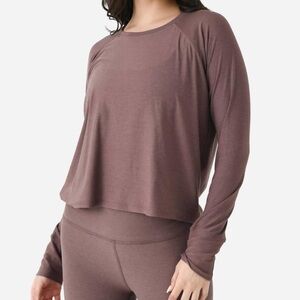 NWT BEYOND YOGA featherweight daydreamer pullover long sleeve in truffle heather